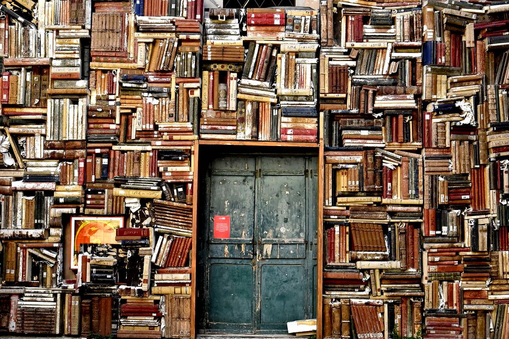 Holographic data storage system